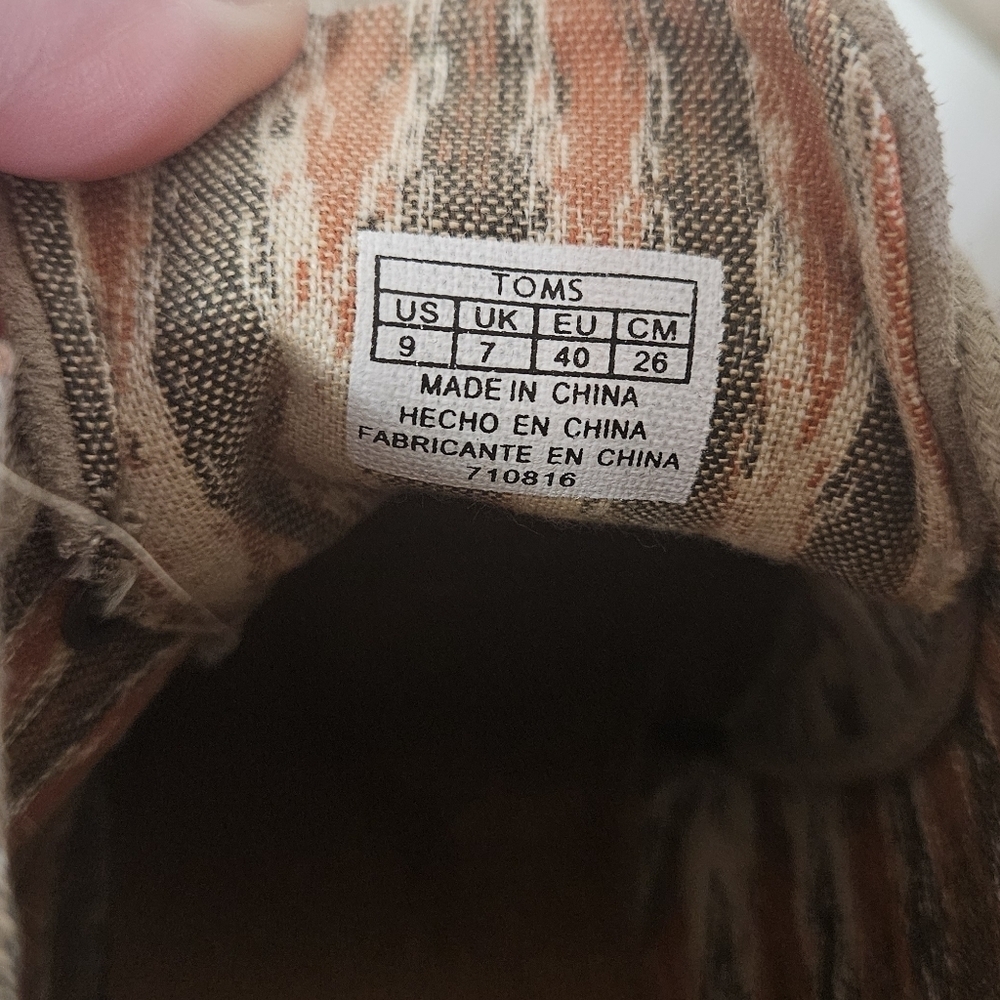 Toms Tan Wedge Ankle Boots! - Picture 7 of 7